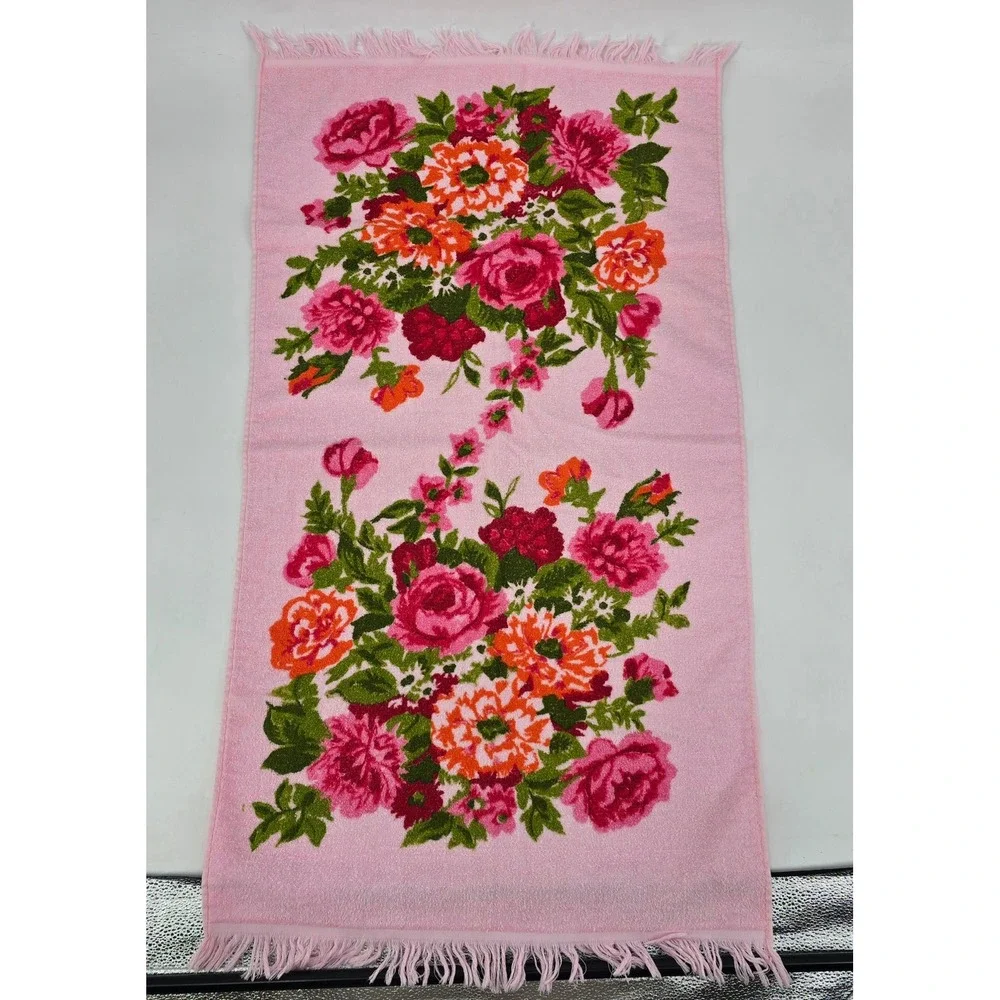 Vintage Pink Floral Fringe Bath Towel Roses Cottagecore Granny Chic 40